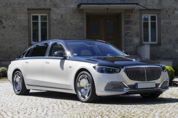 How to Impress Clients with Executive Car Rentals in New York City luxury car rental