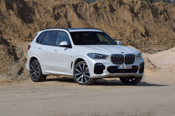 Car Rental in Arabian Ranches