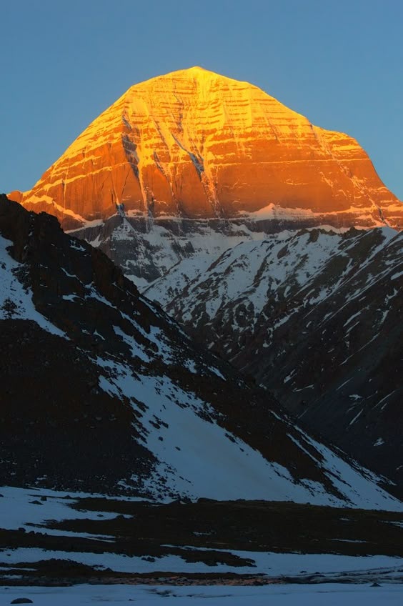 Kailash Mansarovar Yatra by Helicopter