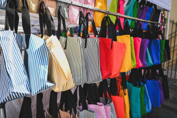 Top Reasons Why Tote Bags Are a Must-Have Accessory in 2025