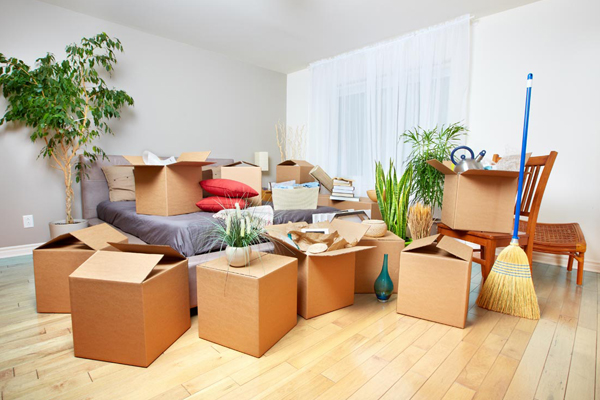 Professional movers from MMC Packing providing safe and reliable room shifting services in Dubai with expert packing and transport.